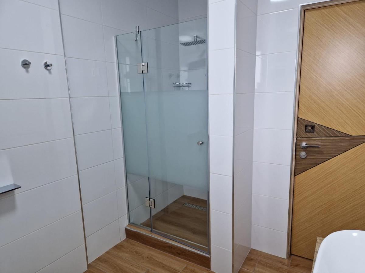 דירות Năvodari Promenada Sea View מראה חיצוני תמונה